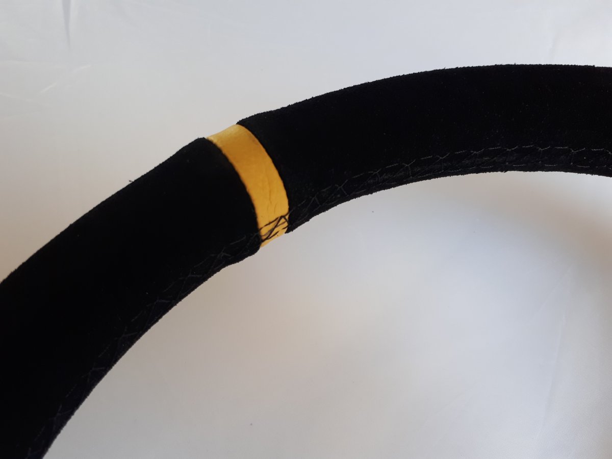 Tuningový hladký volant 320mm plochý stříbrný