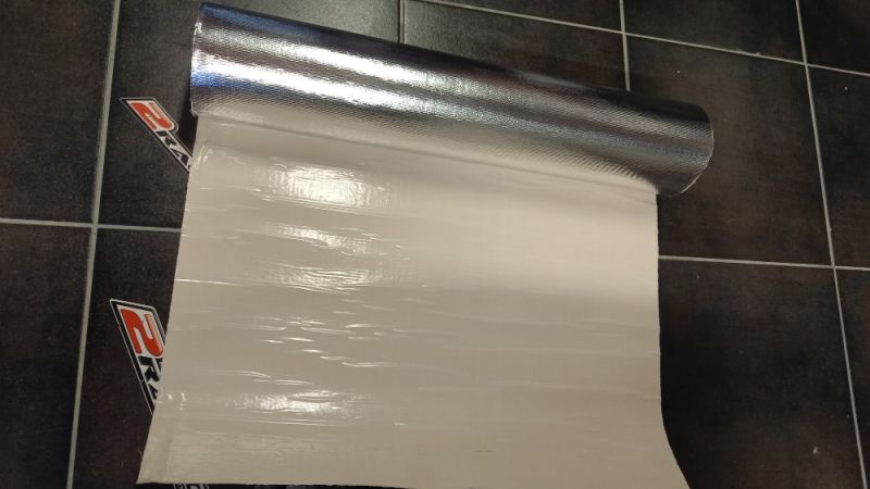 Samolepicí žáruvzdorná reflexní, tepelná izolace- pružné plátno s hliníkovou fólií 609 x 1219 mm