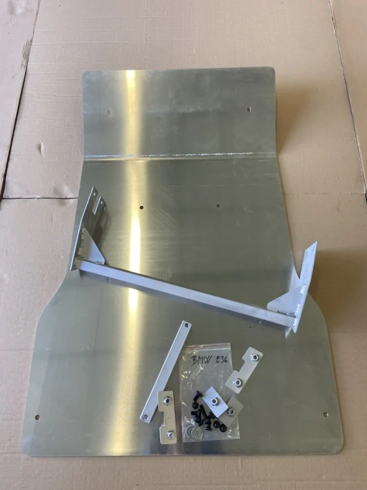 Krycí plech motoru lyžina 5mm duraluminium pro BMW E36