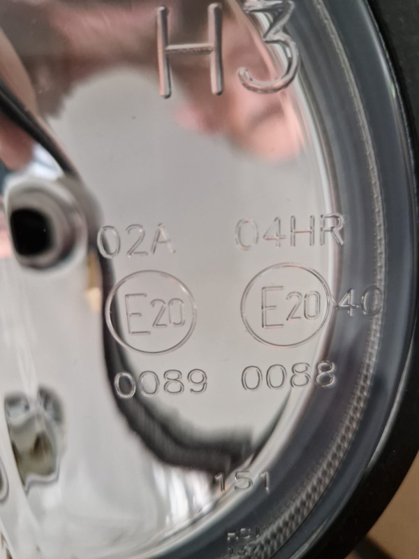 Akční set 2kusy Dálkové přídavné světlo parabola rally Wesem H3 12V (183mm) krytka Hella 1000