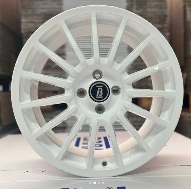 Alu disk Winrace AP 8,5x19" ET+15 až +45 Braid Performance
