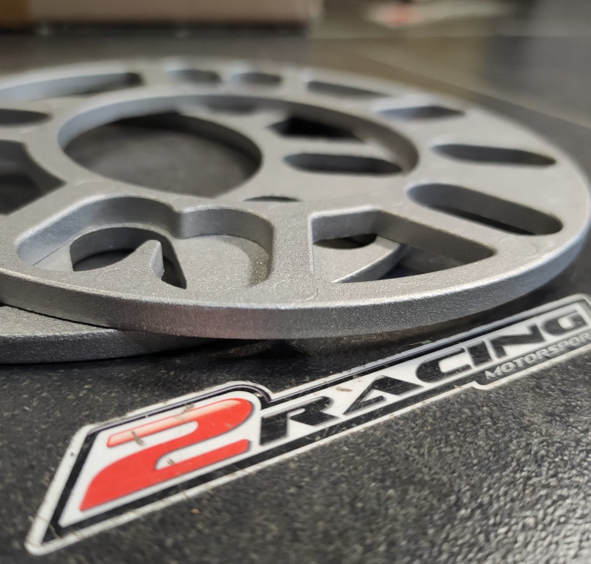 Distanční podložka 5mm univerzální rozteč střed 78mm