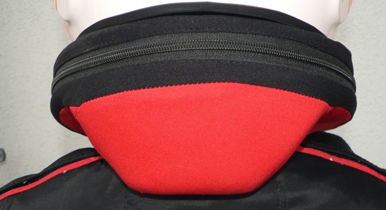 Dětský ochranný límec pod helmu nákrčník na buggy karting motokáry 2Racing