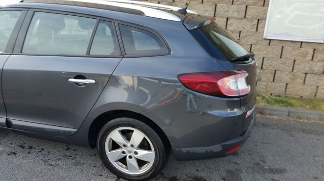 Renault Megane III GrandTour Dynamique 1.9 dCi 130ps 3/2010, 305035km