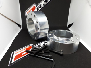 Mezikus pod volant a nábu k oddálení volantu o 3cm