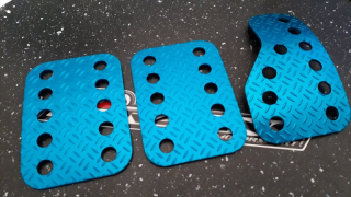 Hliníkové pedály 2Racing protiskluzové