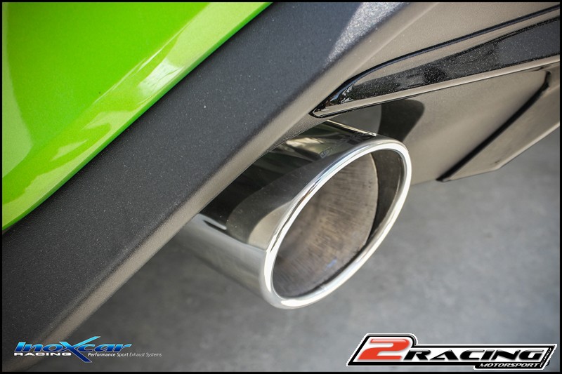 Zadní tlumič s koncovkou o průměru 100 X-RACE P+L (For the assembly on original central pipe it is necessary the adapter AD.FOCUS.07) (For the assembly on TCFO.20 it is necessary the adapter AD.FOCUS.09) Inoxcar racing FOFO.20.XR10